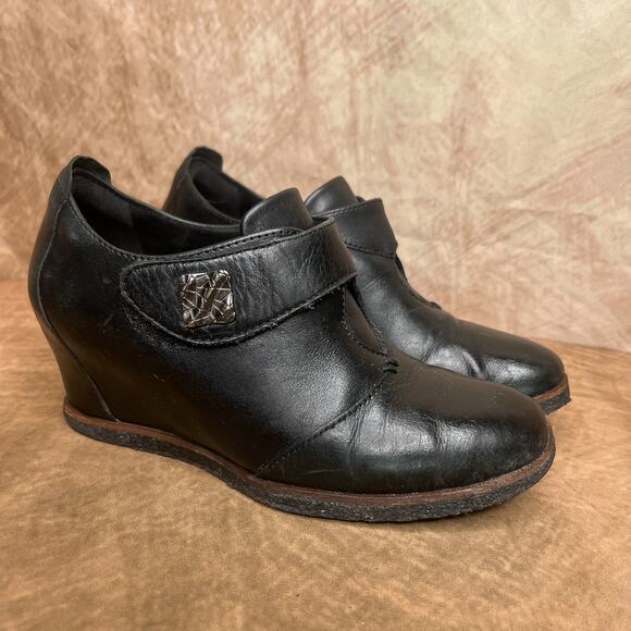 Earth Zanza Black Wedge Heel Mary Jane Clogs Shoes Leather Goth Euro Indie Y2K - Picture 1 of 10